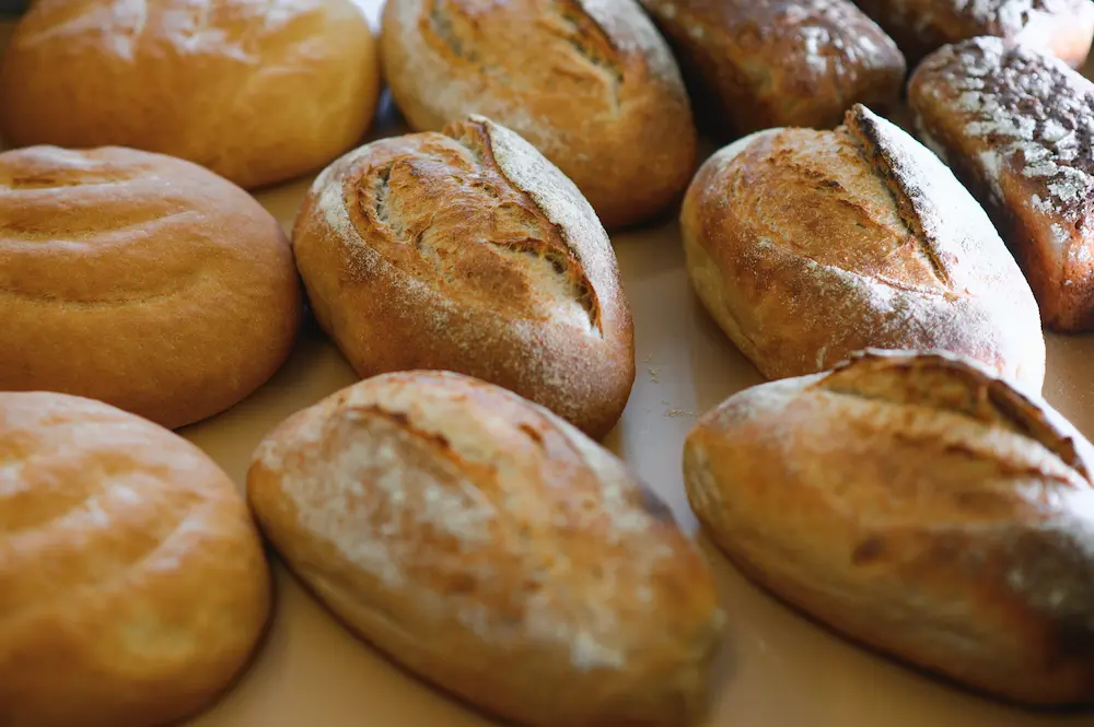 Delivery of bread rolls