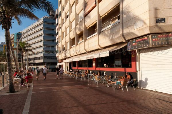 Nautilus 8D | Apartamento con Vistas en Las Canteras Aseo