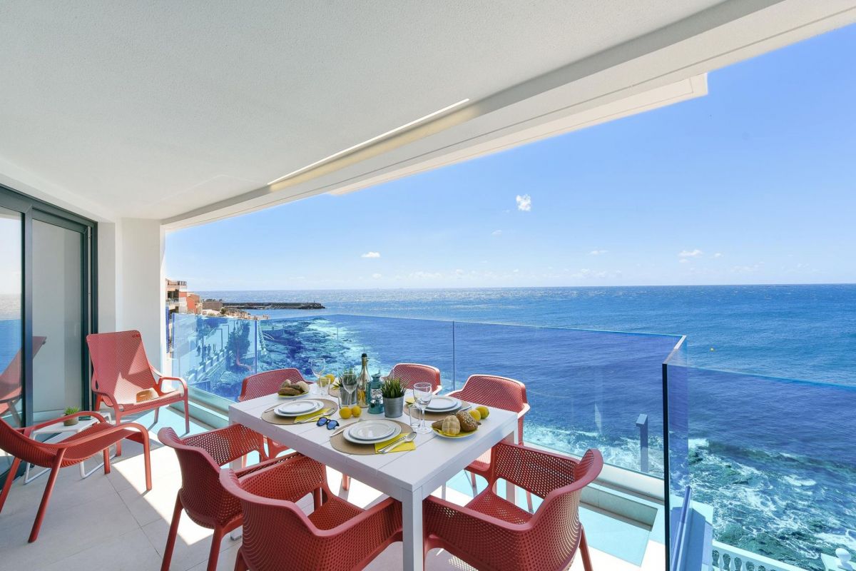 Apartamento El Balcón Azul de Taliarte en Telde Terraza
