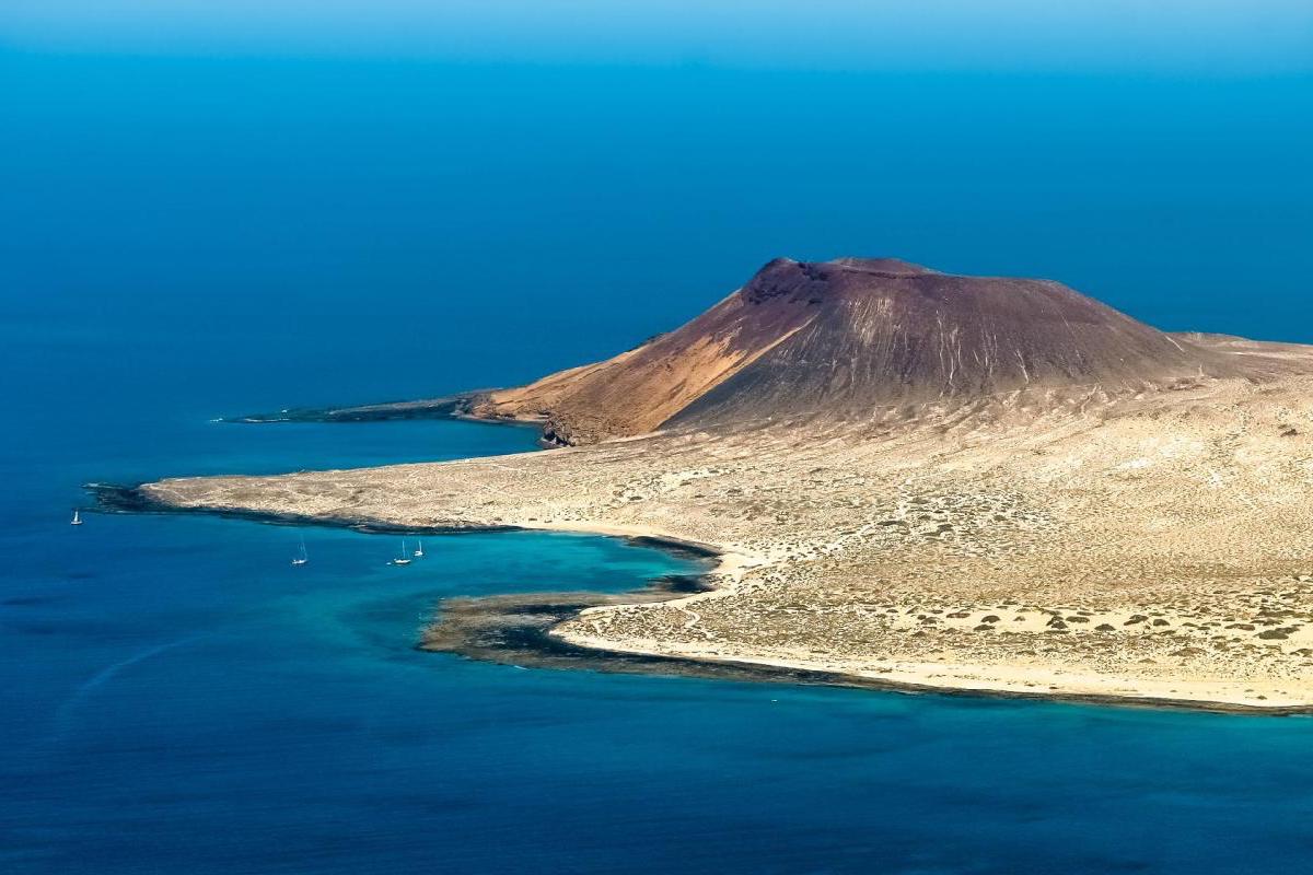 Archipiélago Chinijo: Islotes de Canarias