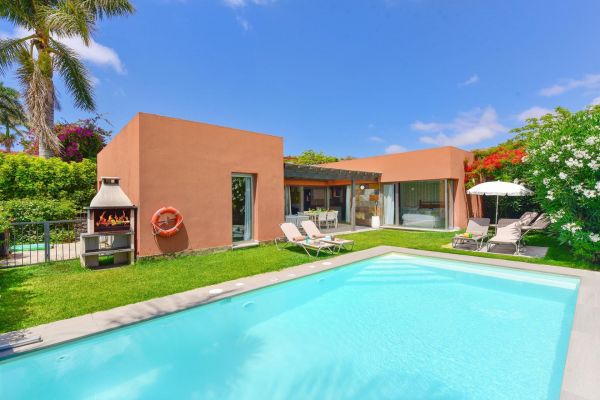 21 en PAR 4 | Salobre Golf | VillaGranCanaria Piscina