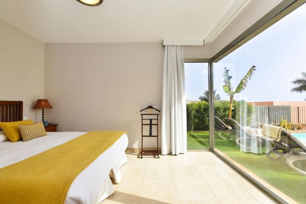9 in PAR 4 | Salobre Golf | VillaGranCanaria Dormitorio 1