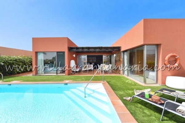 1 in PAR 4 | Salobre Golf | VillaGranCanaria Piscina