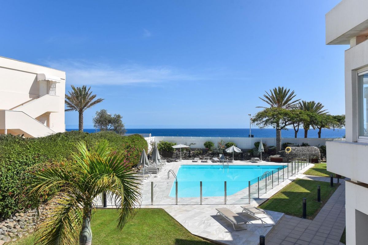 Beach Apartment Aida 201 in Playa del Ingles | VillaGranCanaria Piscina