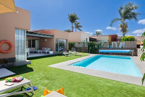 8 en PAR 4 | Salobre | VillaGranCanaria Piscina