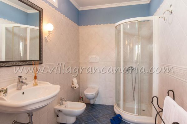 Finca Salobre | VillaGranCanaria Baño 1