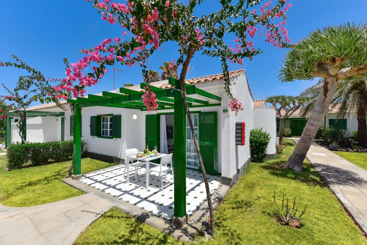Bungalow Campo Golf 16 - Maspalomas - VillaGranCanaria Edificio