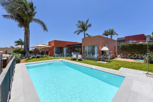 10 en PAR 4 | Salobre Golf | VillaGranCanaria Piscina