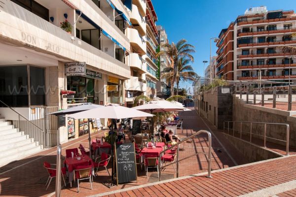 Nautilus 8D | Apartamento con Vistas en Las Canteras Aseo