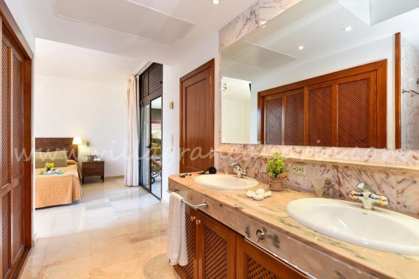 Tauro Golf 2 | VillaGranCanaria Baño 1