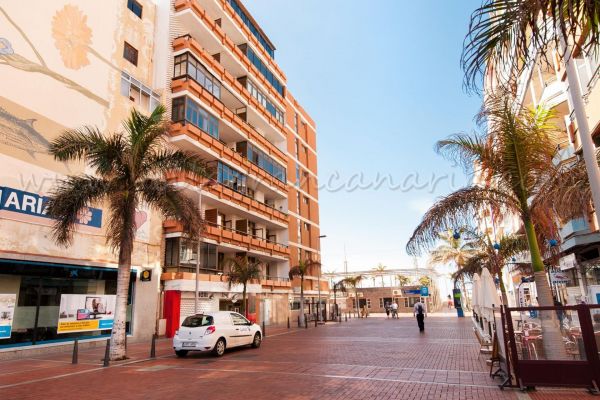 Nautilus 8D | Apartamento con Vistas en Las Canteras Aseo