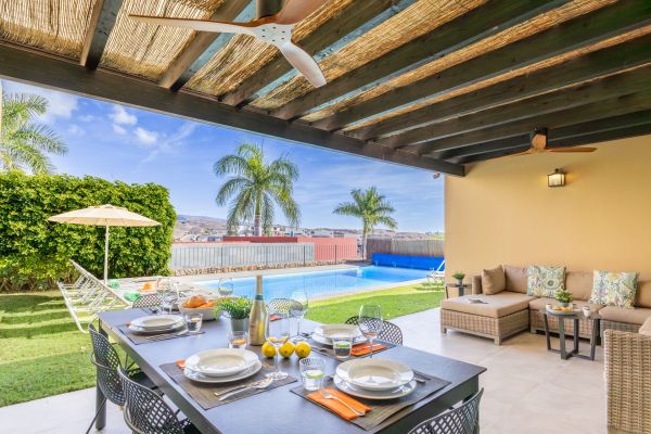 18 en PAR 4 | Salobre | VillaGranCanaria Terraza