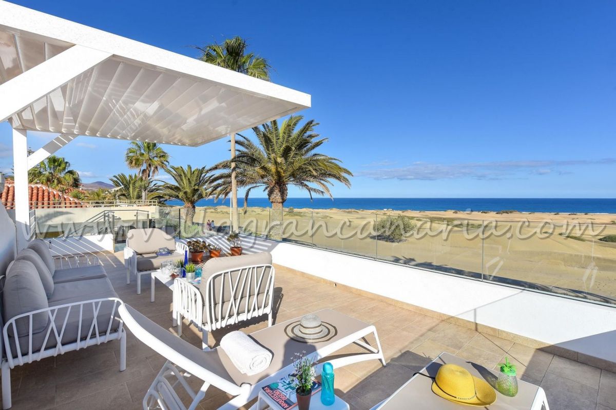 Chalet Golden Sahara | Playa del Inglés | VillaGranCanaria Vistas