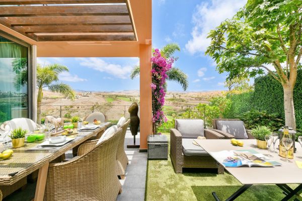 Holiday Rental Los Lagos 31 in Salobre Golf | VillaGranCanaria Terraza