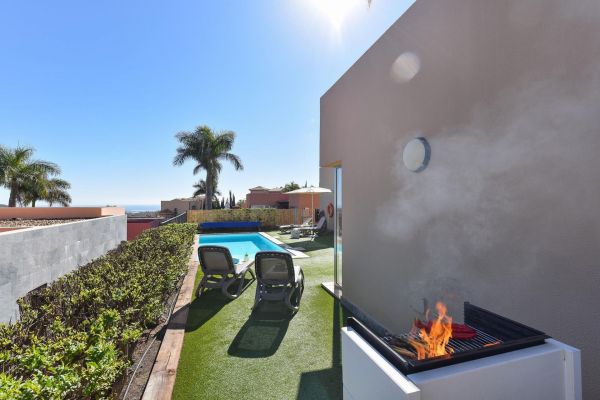 9 in PAR 4 | Salobre Golf | VillaGranCanaria Solarium