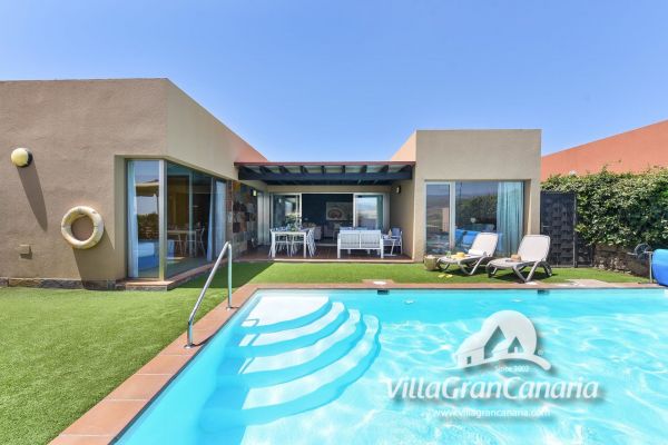 2 en PAR 4 | Salobre Golf | VillaGranCanaria Piscina