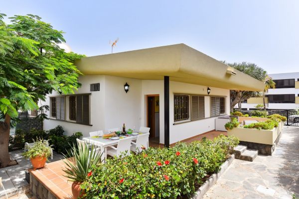 Casa de Playa Adelfas MCI | San Agustín | VillaGranCanaria Fachada