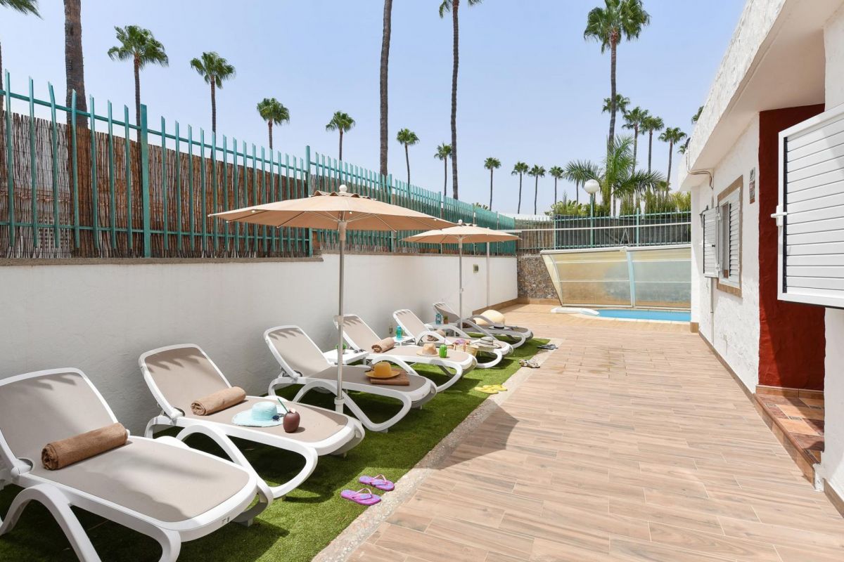 Casa Nena mit Pool in Playa del Ingles | VillaGranCanaria Solarium