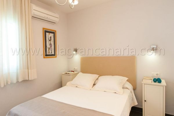 Bungalow BN04 | Playa del Inglés | VillaGranCanaria Dormitorio 1