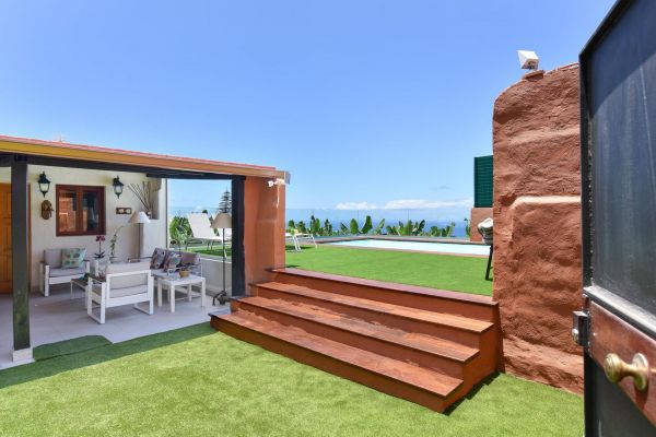 Finca with pool La Casa de Arriba in Arucas | VillaGranCanaria Terraza
