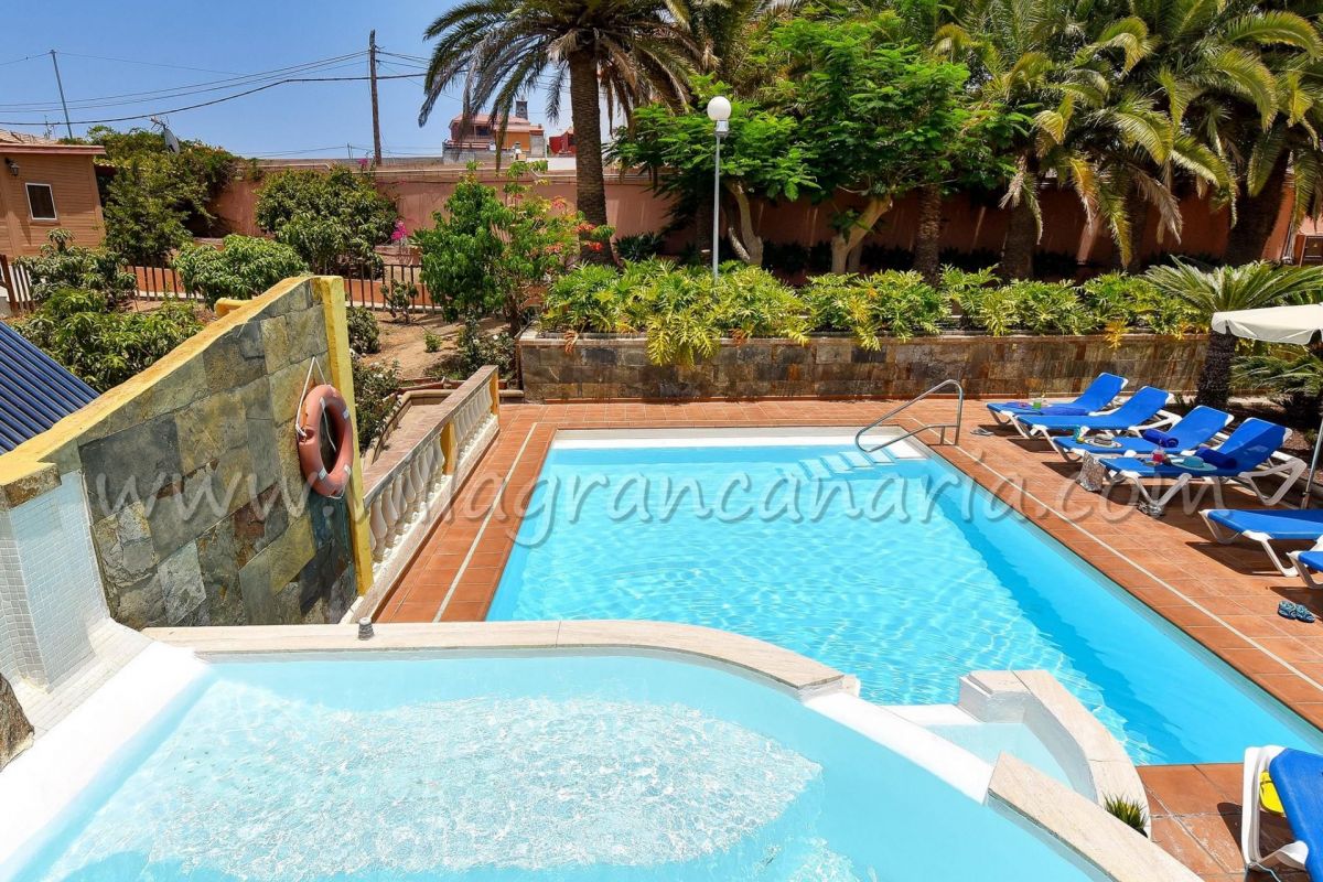 Villa rurale pour 12 personnes avec piscine privée à El Salobre Gran Canaria Zone rurale Piscine