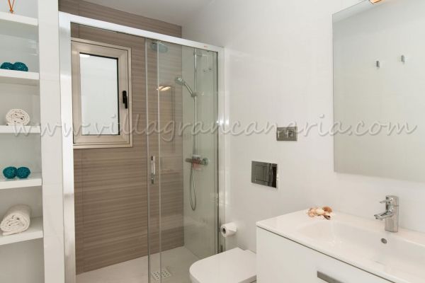 Nautilus 8D | Apartamento con Vistas en Las Canteras Aseo