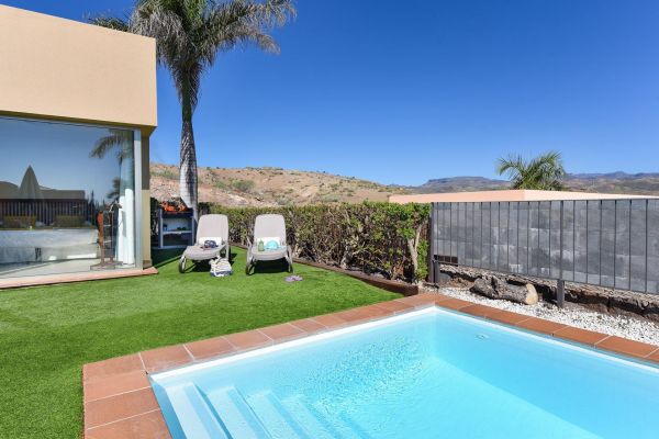 9 in PAR 4 | Salobre Golf | VillaGranCanaria Solarium