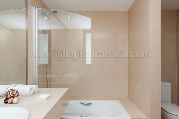 Los Lagos 13 | Salobre Golf | VillaGran Canaria Baño 1