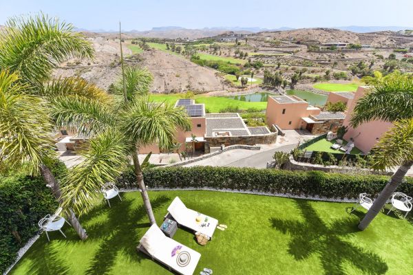 Holiday Rental Los Lagos 31 in Salobre Golf | VillaGranCanaria Solarium