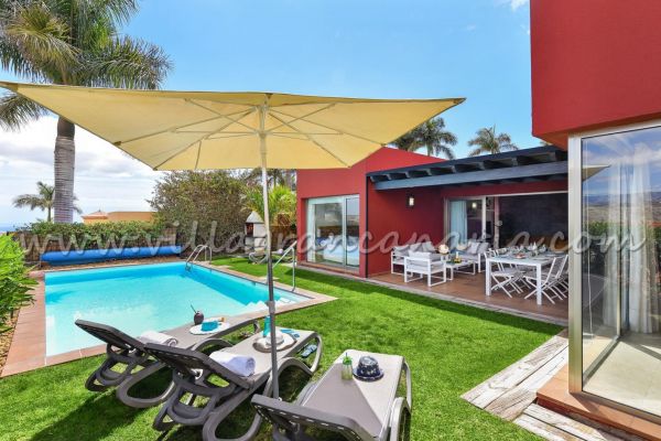 17 en PAR 4 | Salobre Golf | VillaGranCanaria Piscina