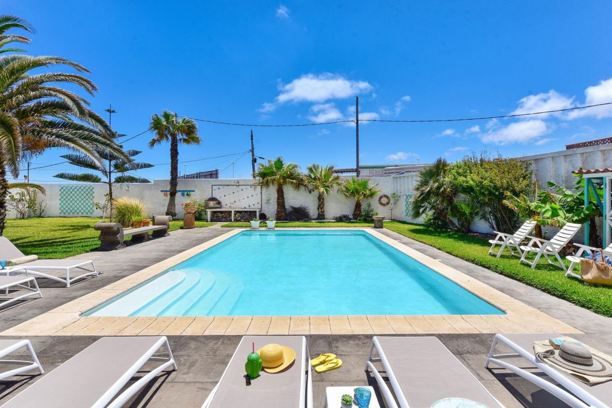 Chalet La Estrella: Piscina Privada - VillaGranCanaria Piscina