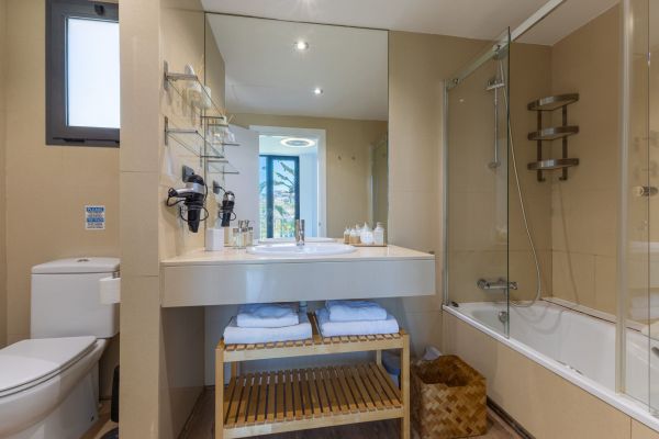 Holiday Rental Los Lagos 20 in Salobre Golf | VillaGranCanaria Baño 2