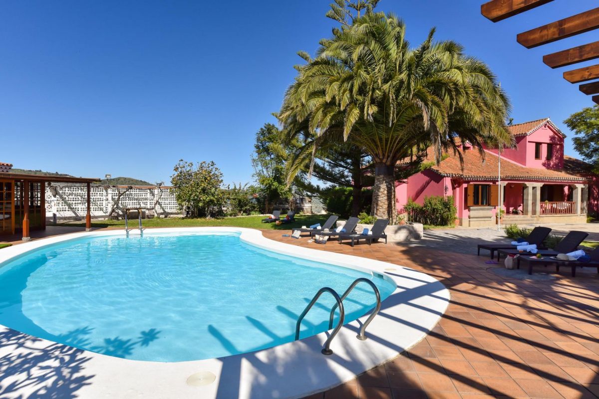 Finca Madroñal  | VillaGranCanaria Piscina