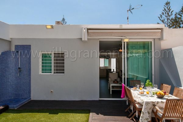 Bungalow BN04 | Playa del Inglés | VillaGranCanaria Terraza