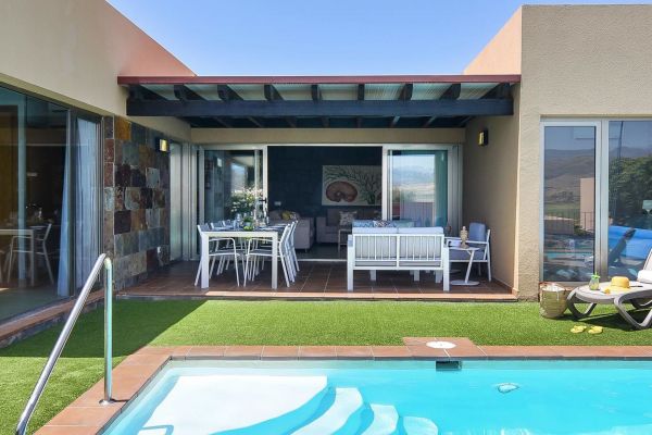 2 en PAR 4 | Salobre Golf | VillaGranCanaria Piscina