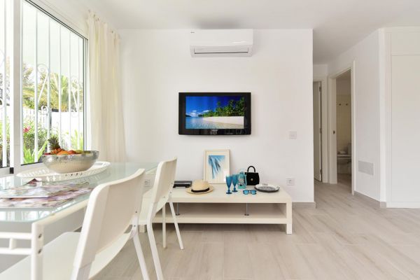Alquilar Bungalow San Agustin ET2 | Villa Gran Canaria Comedor