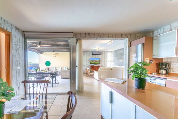 18 en PAR 4 | Salobre | VillaGranCanaria Cocina