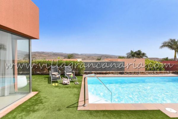 1 in PAR 4 | Salobre Golf | VillaGranCanaria Piscina