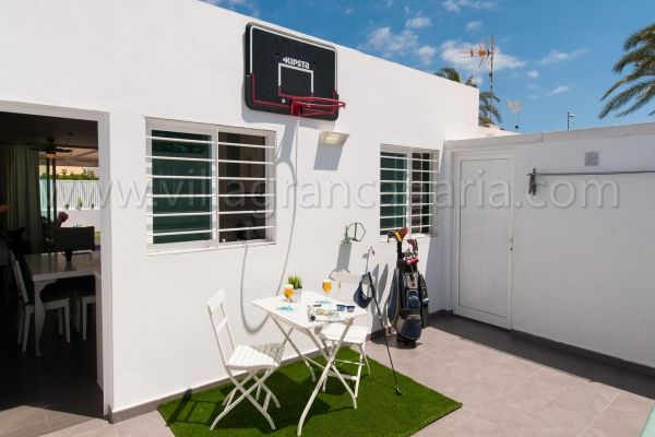 Bungalow BN04 | Playa del Inglés | VillaGranCanaria Terraza