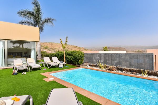 9 in PAR 4 | Salobre Golf | VillaGranCanaria Piscina
