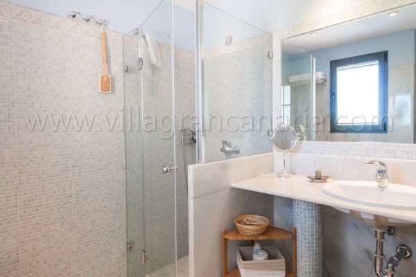 Los Lagos 5 | VillaGranCanaria Baño 1