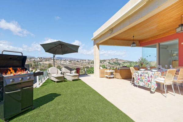 Villa Piedra Amarilla | Salobre Golf | VillaGranCanaria BBQ
