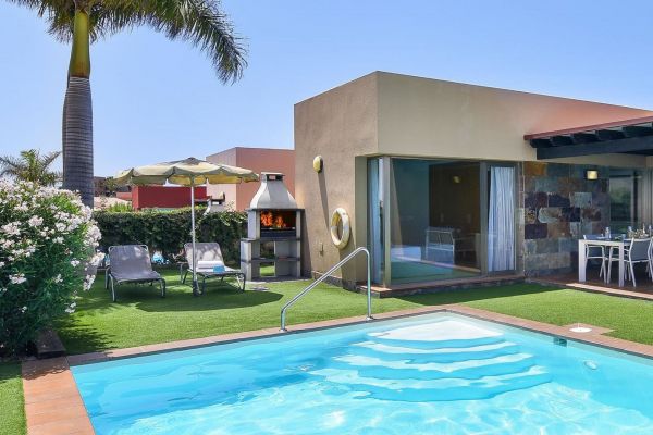 2 en PAR 4 | Salobre Golf | VillaGranCanaria Piscina