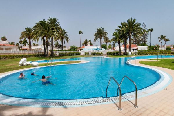 Bungalow JF/GI | Playa del Inglés | VillaGranCanaria Piscina