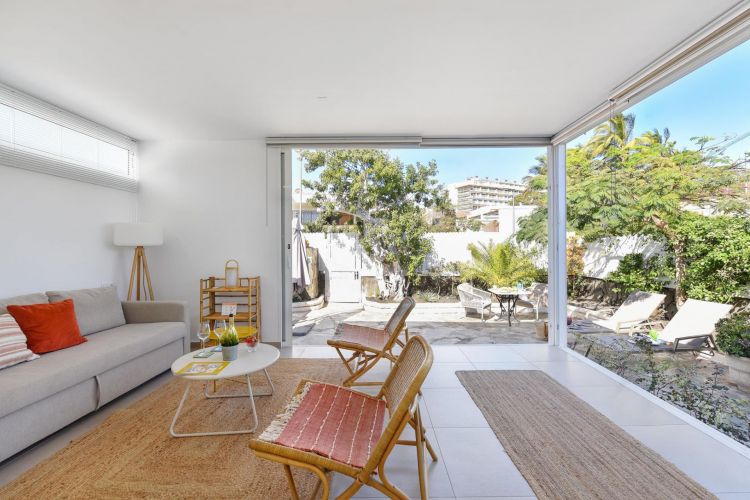 vistas desde el salon de un apartamento