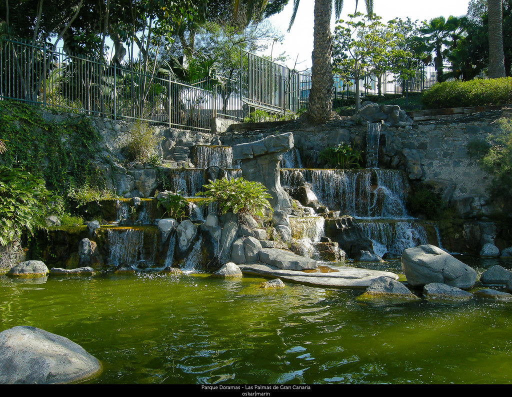 waterfall doramas park