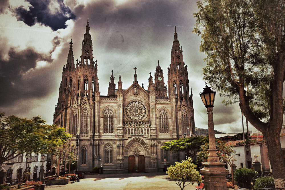 El emblema de la ciudad: La Catedral de Arucas