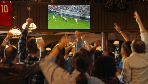 Experience the thrill of sport with sports bars in Gran Canaria